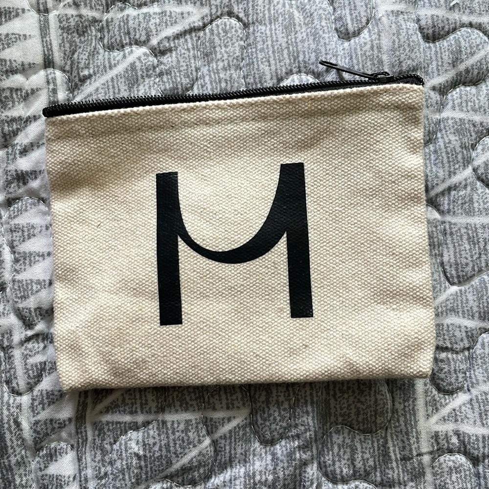 NWOT M Canvas Zip Bag – Minimal & Stylish! 5” width x 3.5” length - Picture 1 of 2